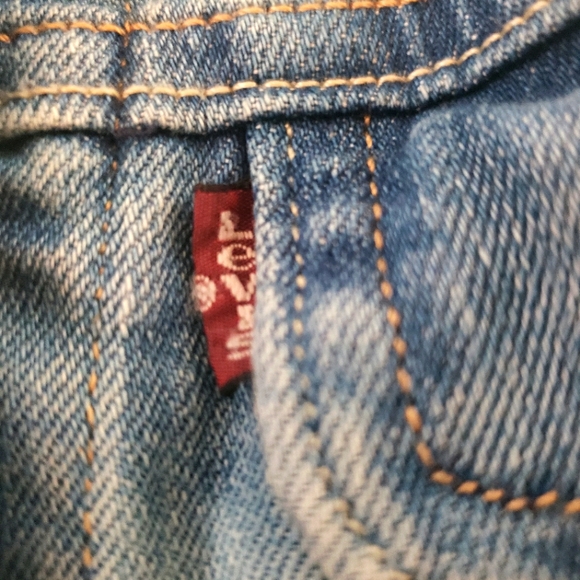 Edgy Denim Vest with Skull and Floral Art - Picture 6 of 7